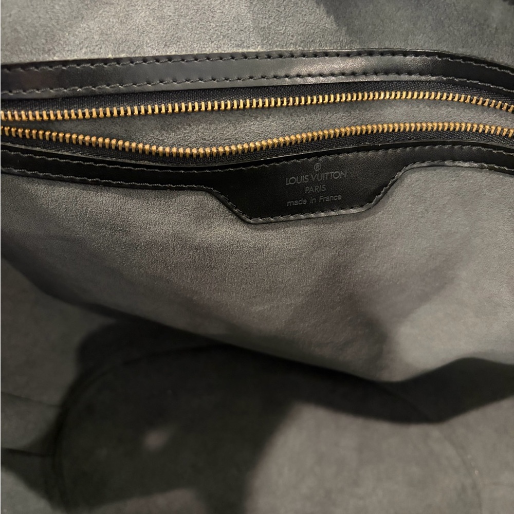 Louis Vuitton Black Epi Leather Zip Tote authentic AS0916 saint Jacques - Picture 5 of 15